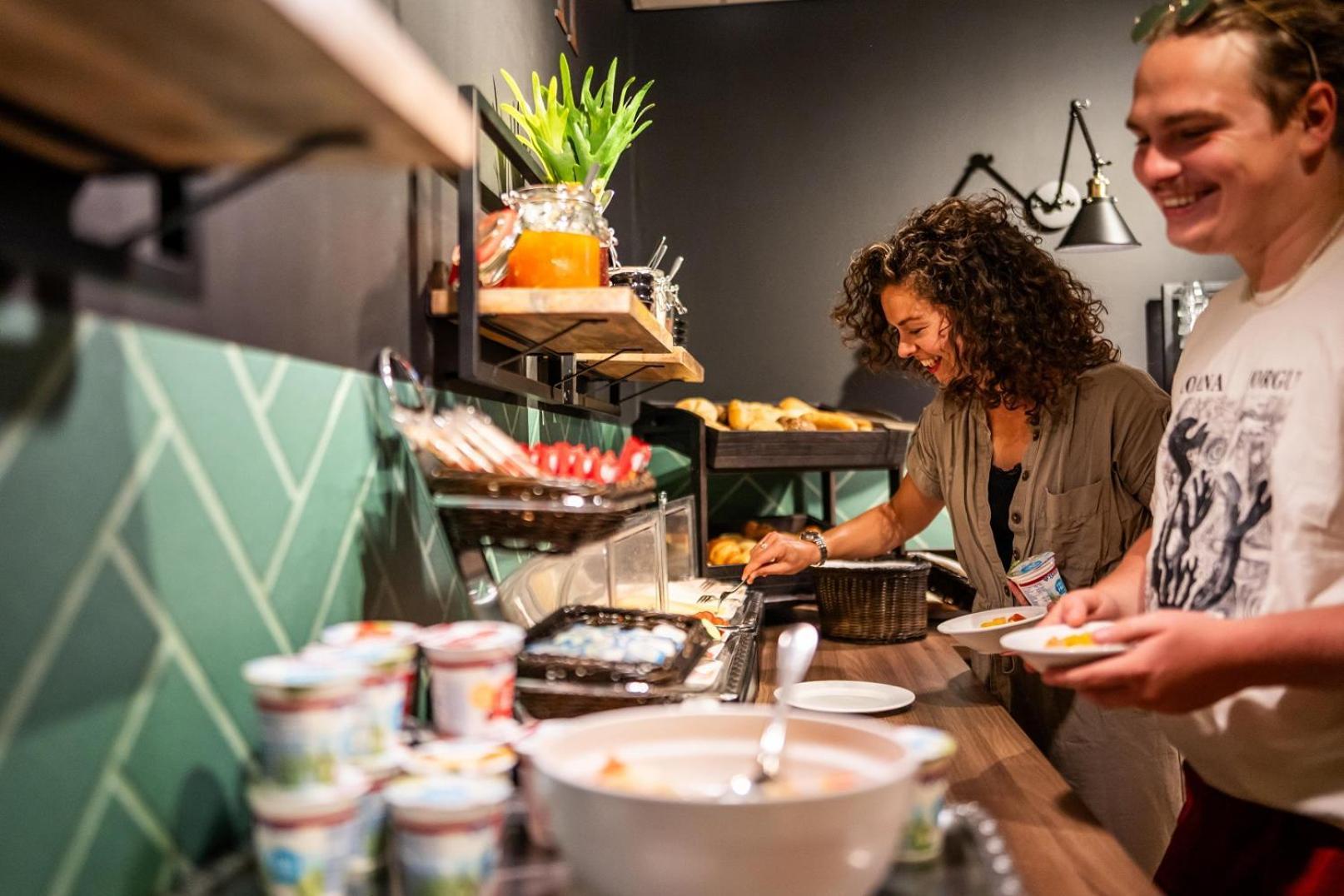 Bud Gett Hostels Groningen Dış mekan fotoğraf
